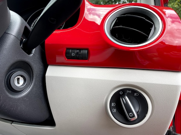 Used Volkswagen up! 2024 for sale - 75676918: Photo 30