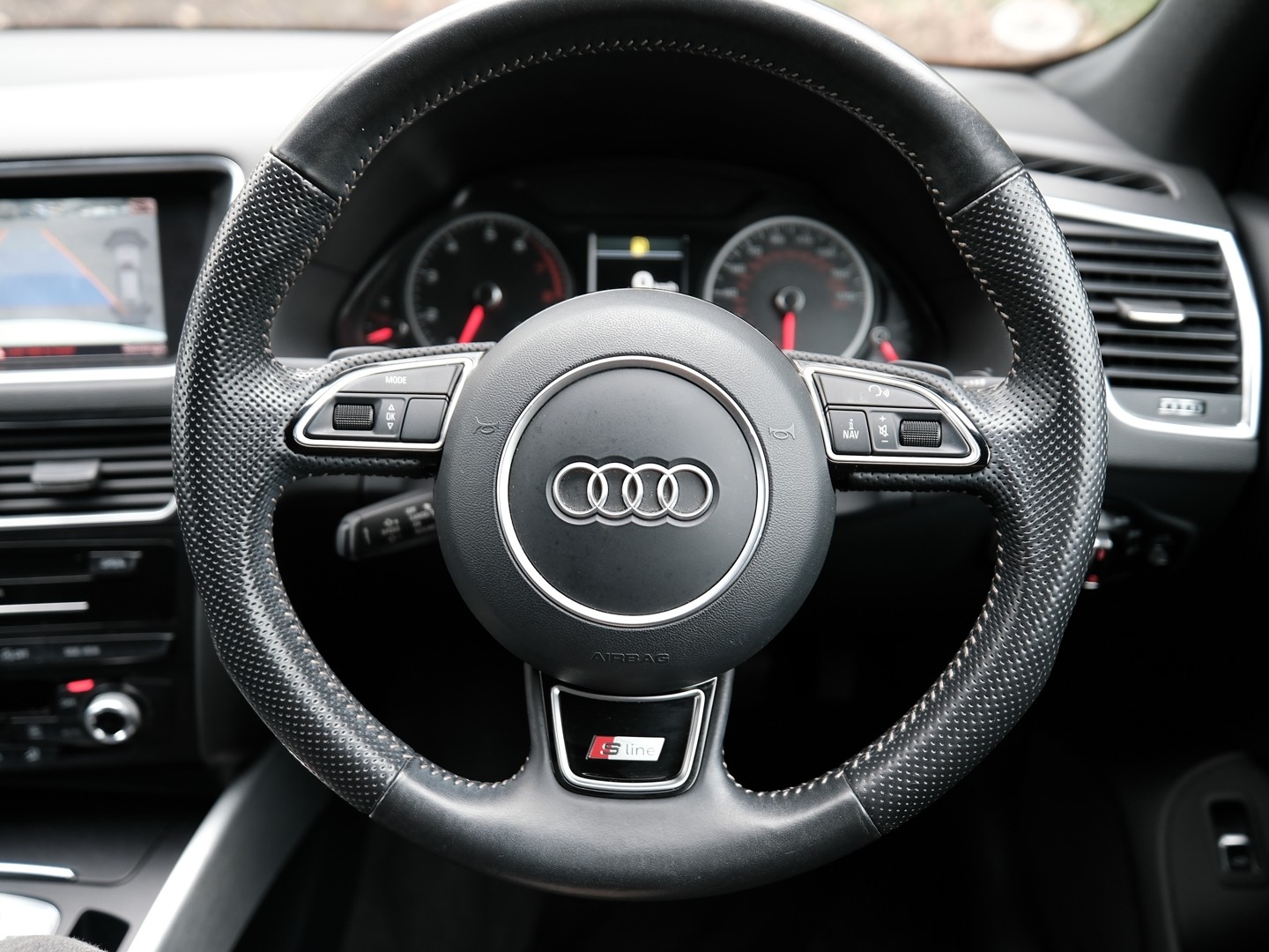 Used Audi Q5 for sale - 76697840: Photo 2