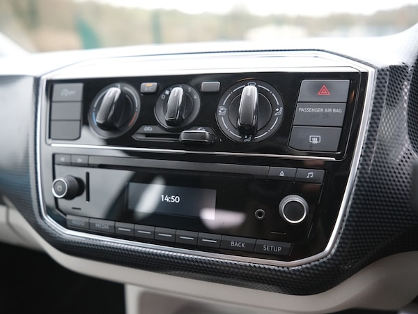 Used Volkswagen up! 2025 for sale - 75676892: Photo 40