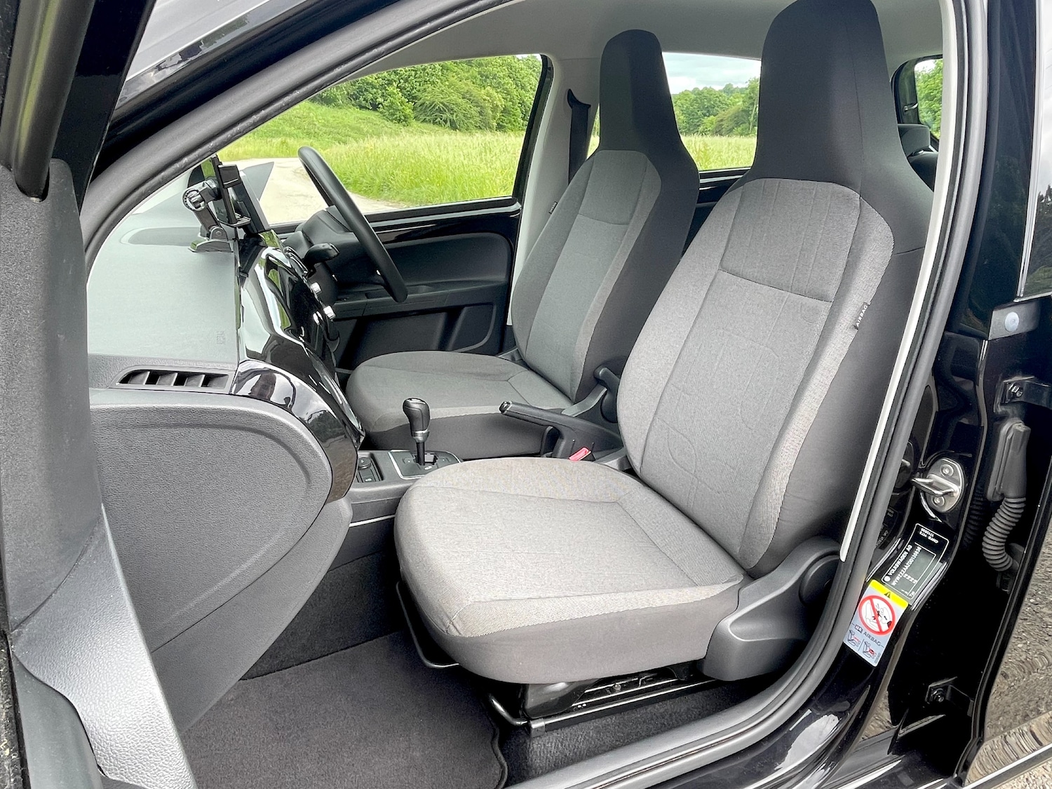 Used Volkswagen up! 2024 for sale - 76697883: Photo 12