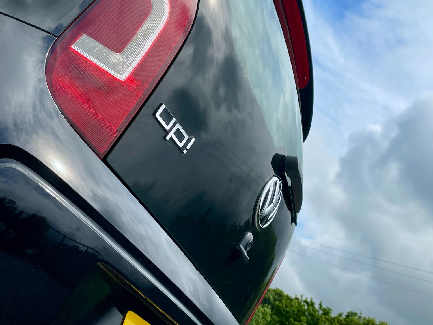 Used Volkswagen up! 2024 for sale - 76697883: Photo 18