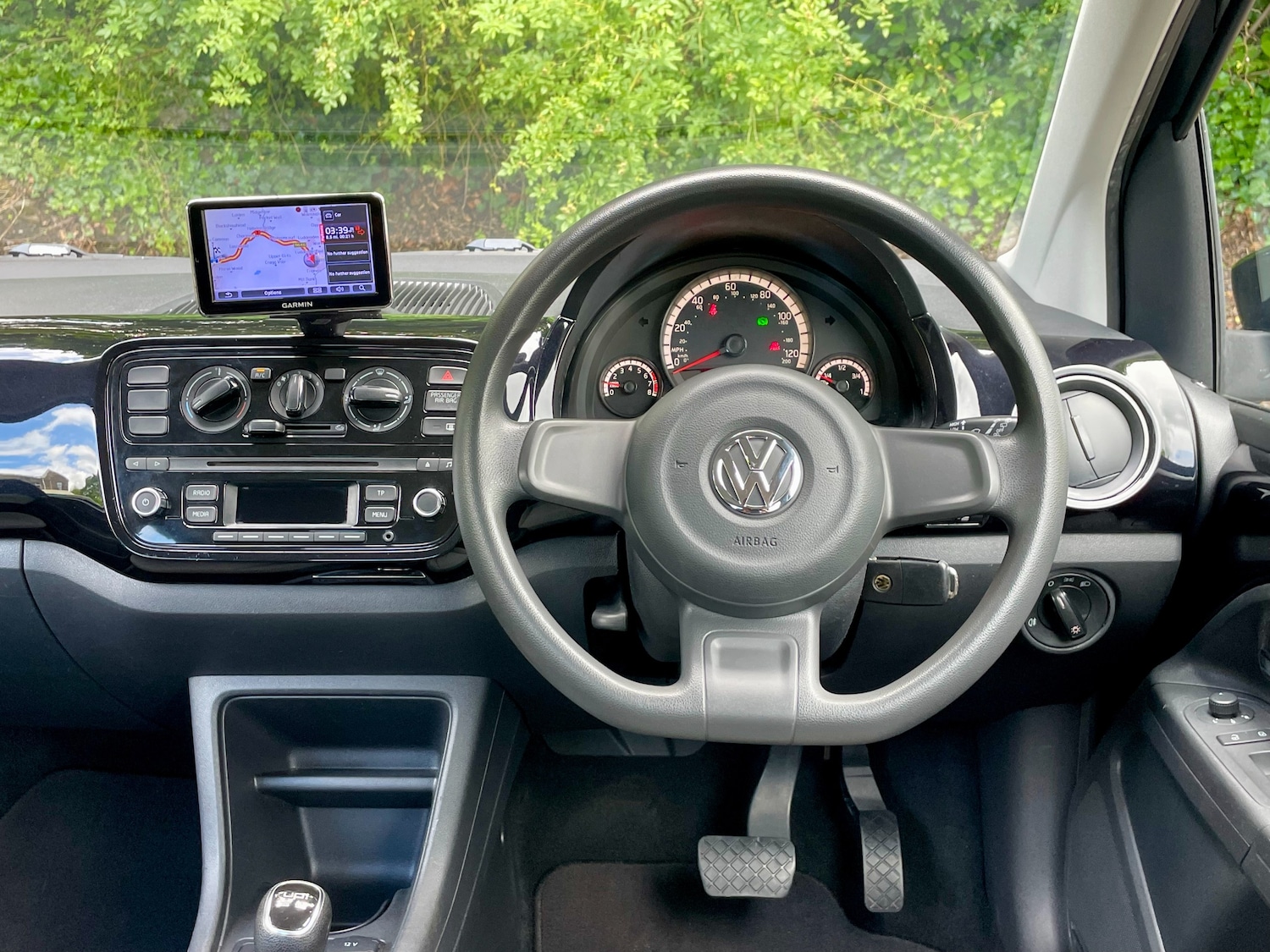 Used Volkswagen up! 2024 for sale - 76697883: Photo 29