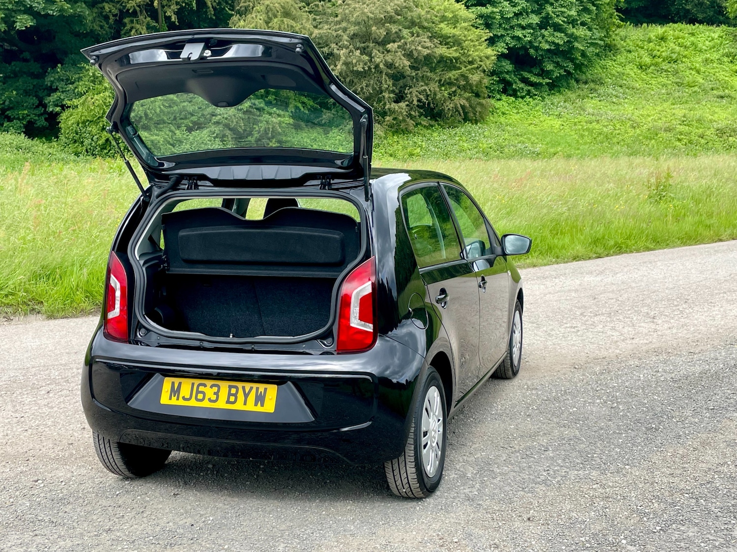 Used Volkswagen up! 2024 for sale - 76697883: Photo 31