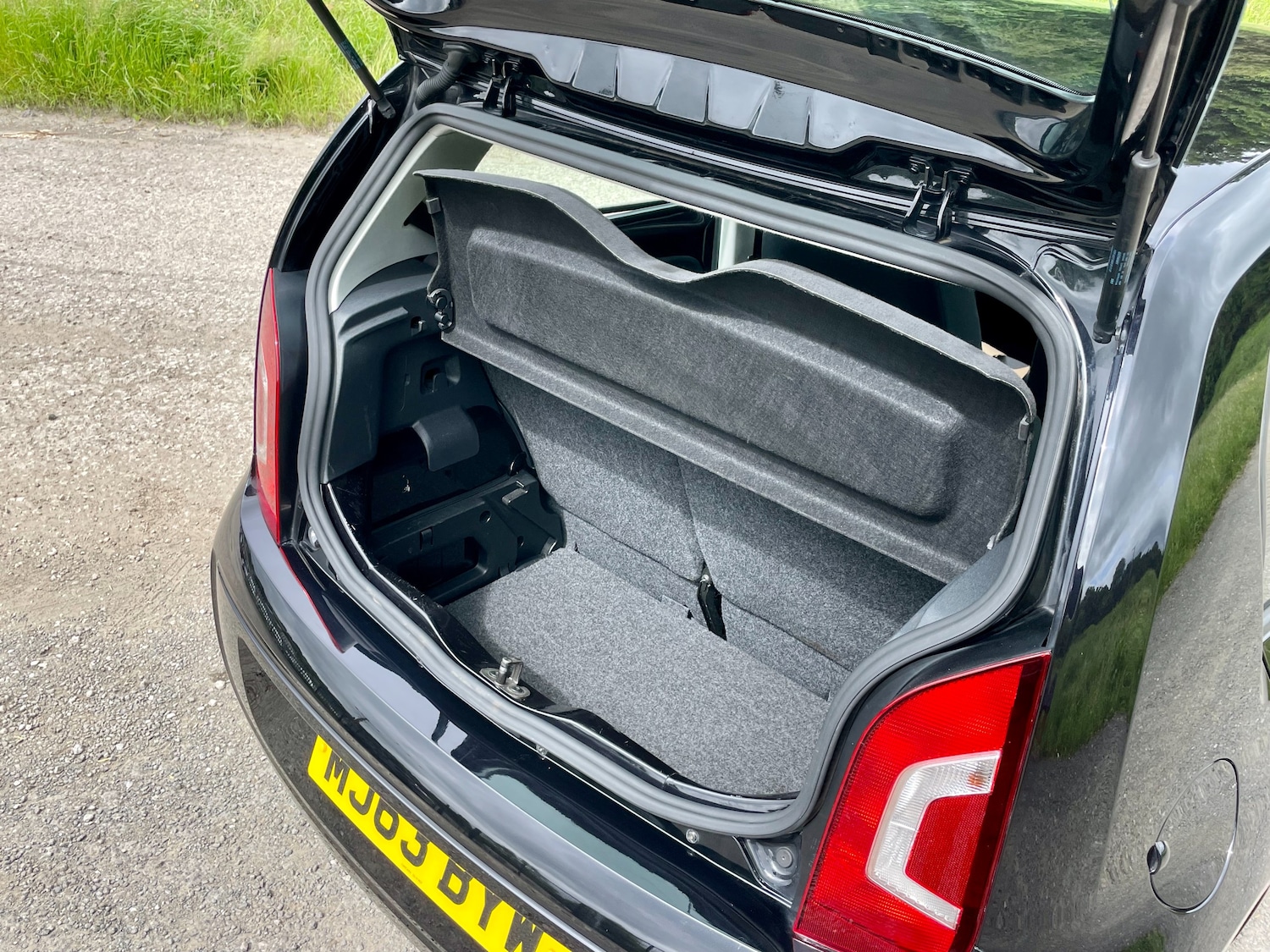 Used Volkswagen up! 2024 for sale - 76697883: Photo 32