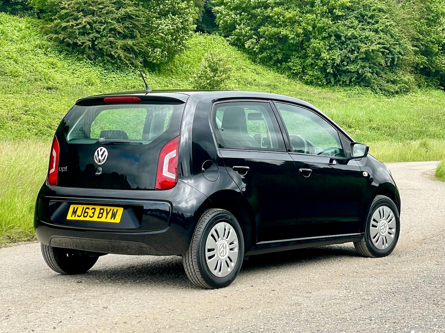 Used Volkswagen up! 2024 for sale - 76697883: Photo 9