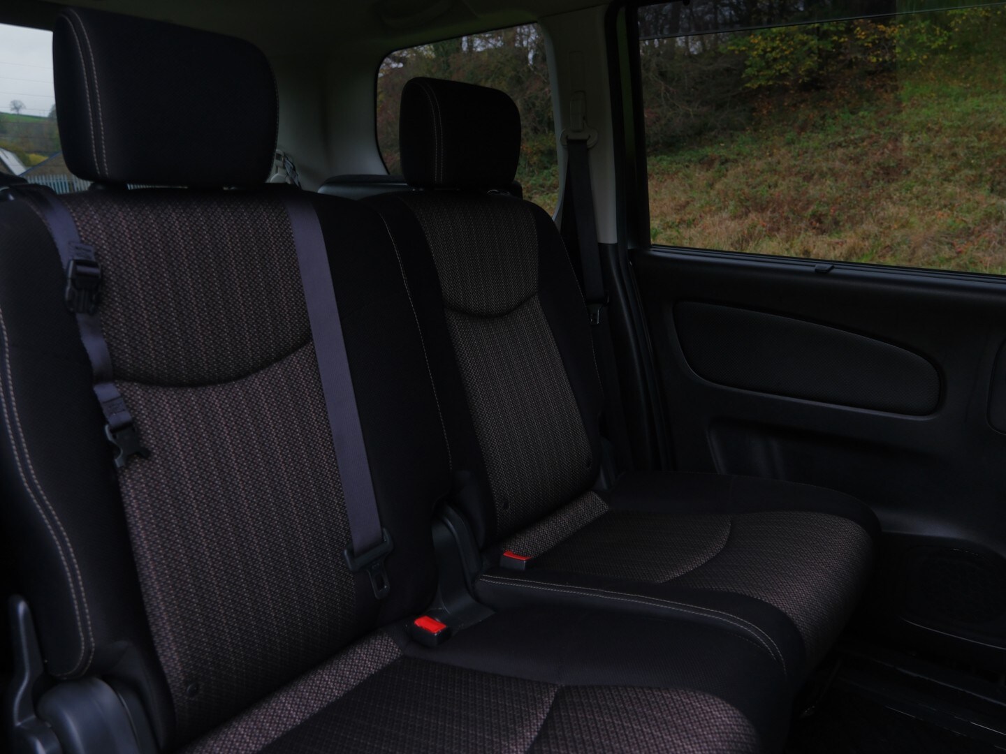 Used Nissan Serena 2025 for sale - 76883984: Photo 27