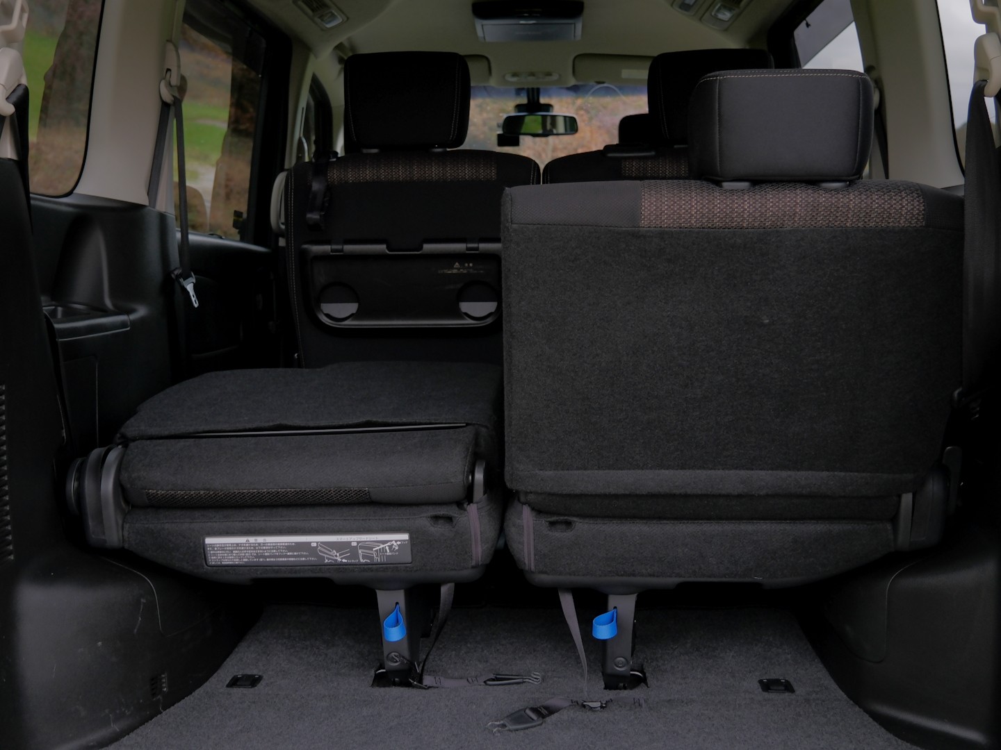 Used Nissan Serena 2025 for sale - 76883984: Photo 42