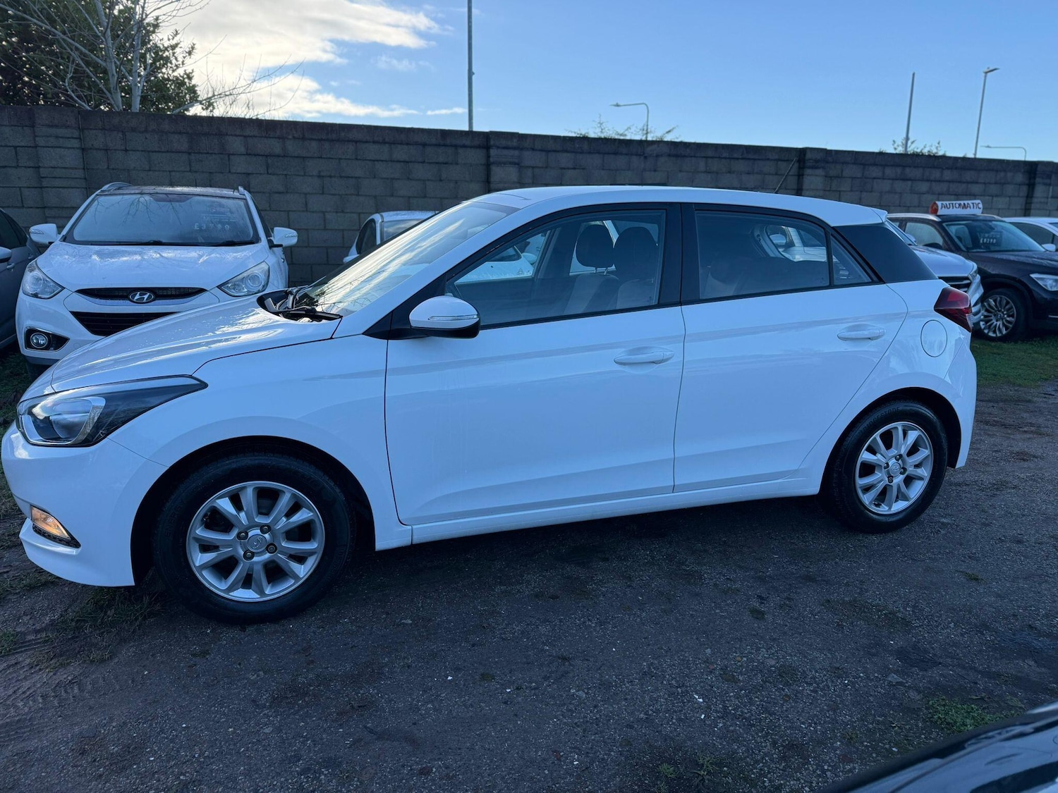 Used Hyundai i20 2017 for sale - 76759457: Photo 10