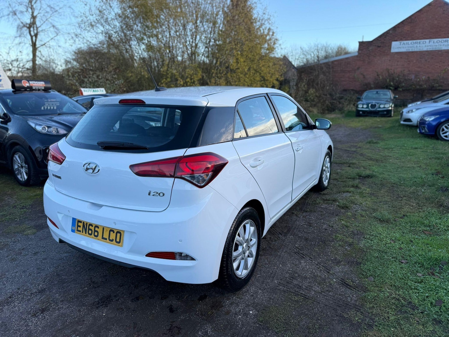 Used Hyundai i20 2017 for sale - 76759457: Photo 5
