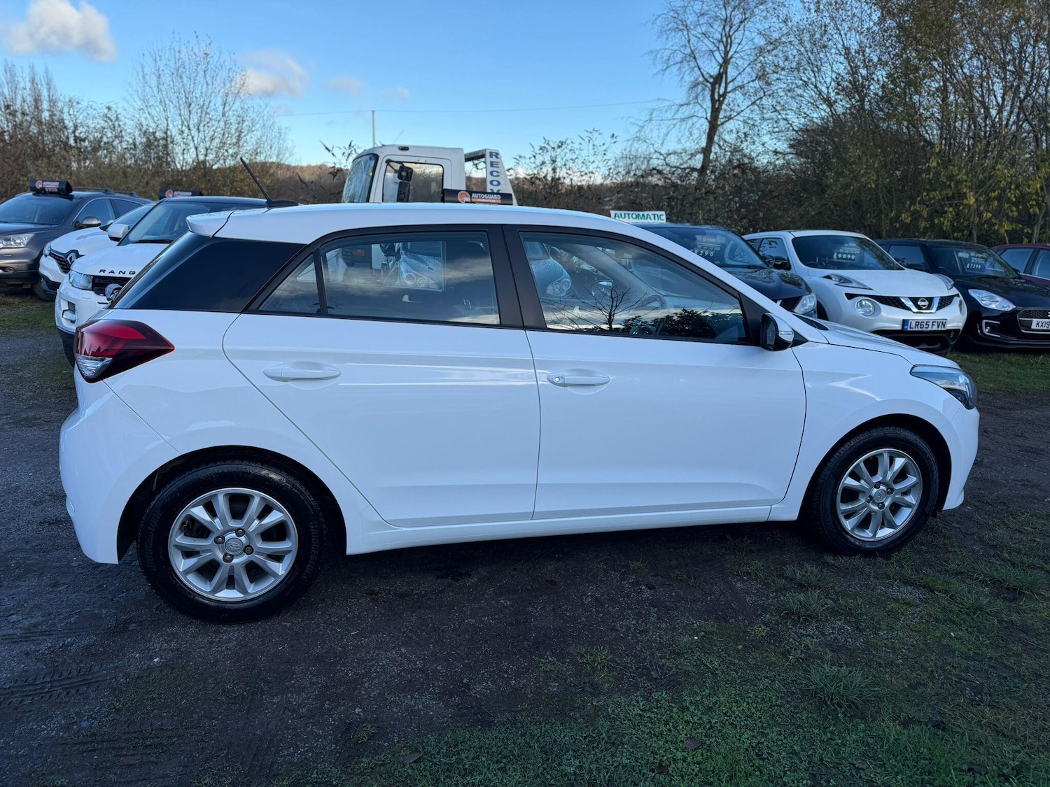 Used Hyundai i20 2017 for sale - 76759457: Photo 9