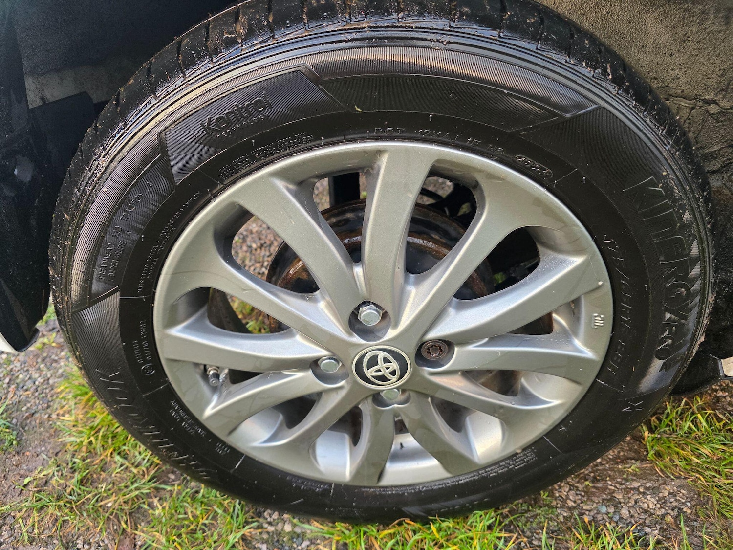 Used Toyota Yaris 2016 for sale - 76432799: Photo 31