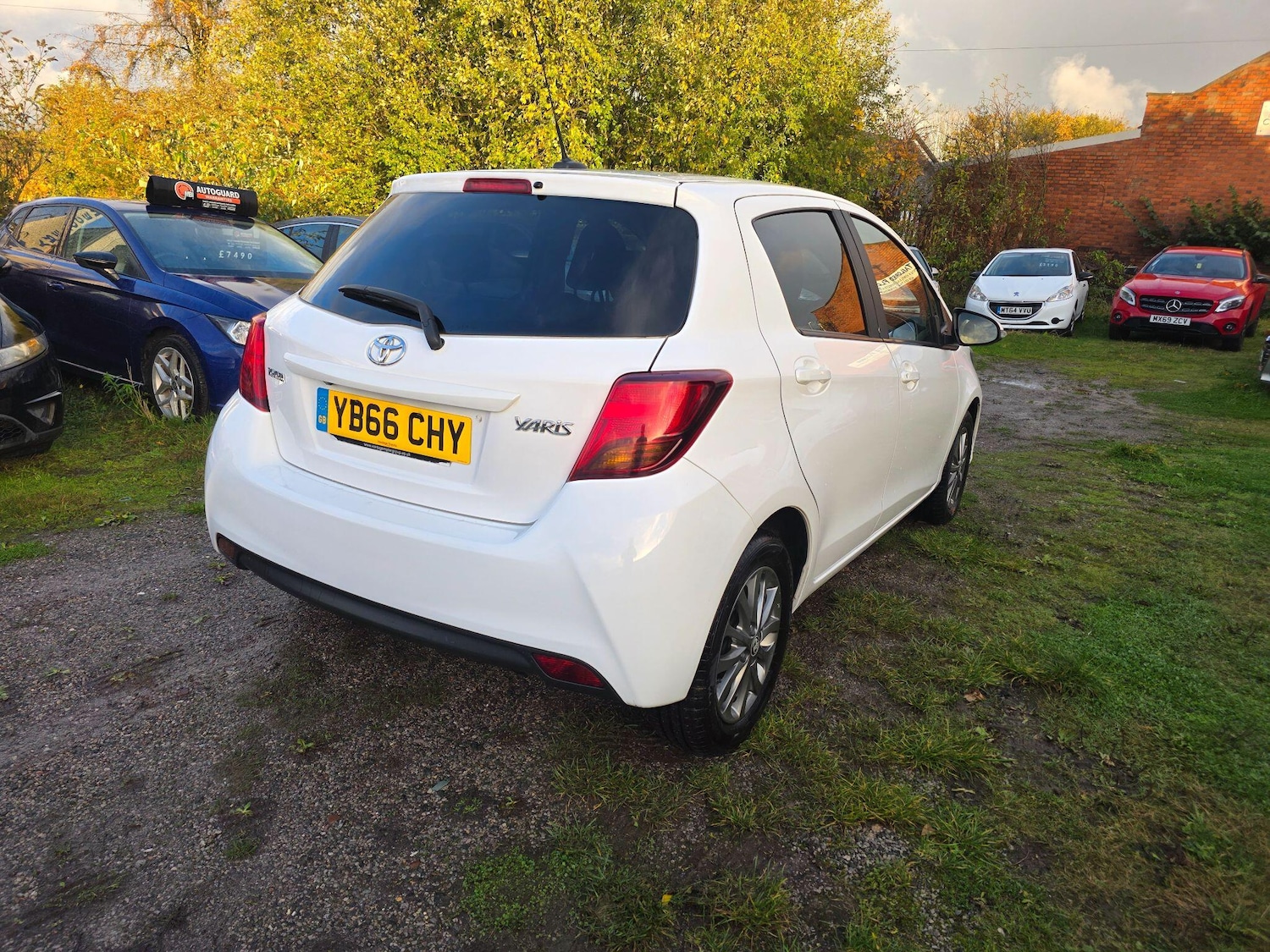 Used Toyota Yaris 2016 for sale - 76432799: Photo 7