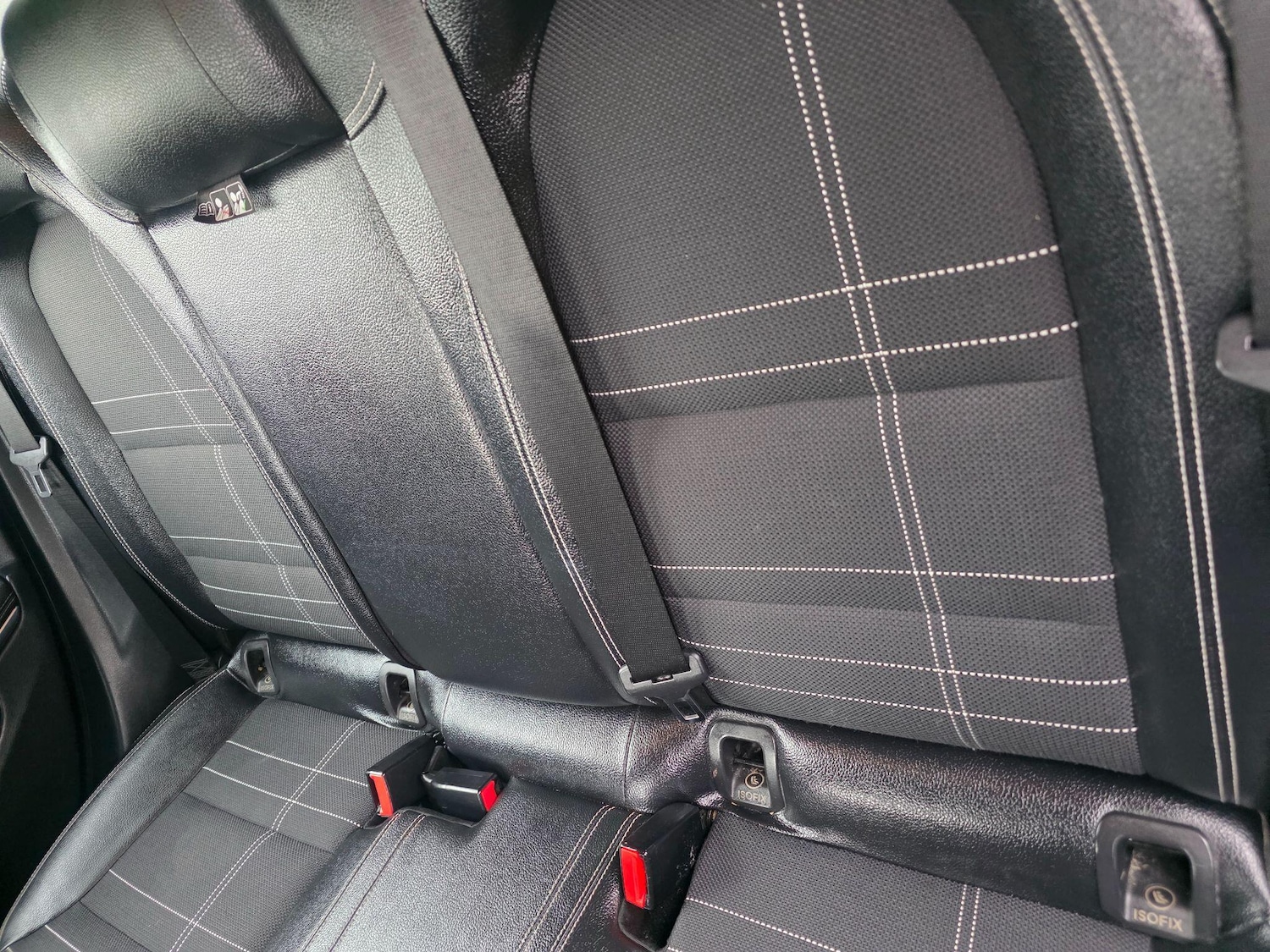 Used Mercedes-Benz CLA 2015 for sale - 76512537: Photo 25