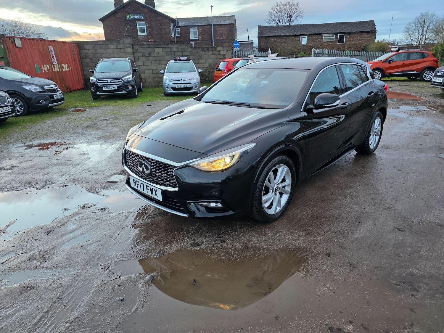 Used Infiniti Q30 2017 for sale - 77705659: Photo 3