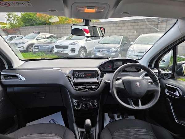 Used Peugeot 208 2014 for sale - 76121888: Photo 13