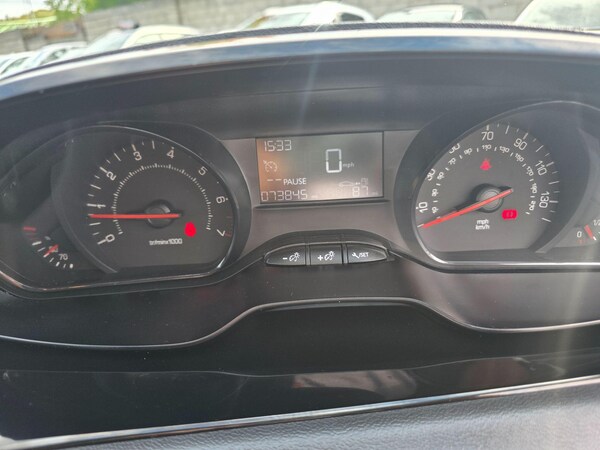 Used Peugeot 208 2014 for sale - 76121888: Photo 19