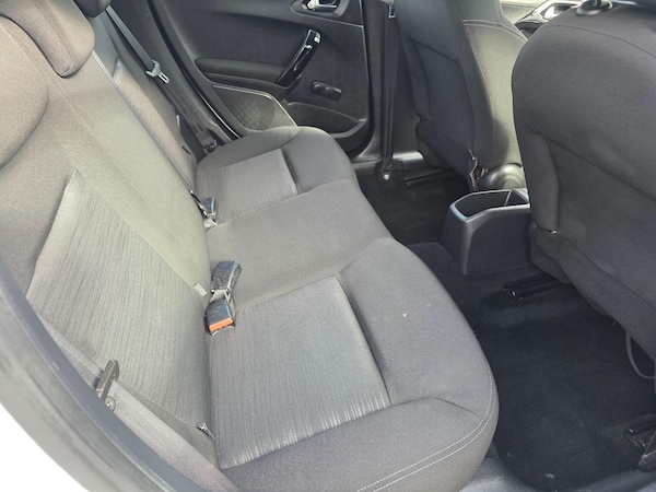 Used Peugeot 208 2014 for sale - 76121888: Photo 22