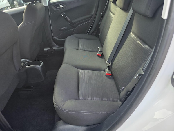Used Peugeot 208 2014 for sale - 76121888: Photo 24