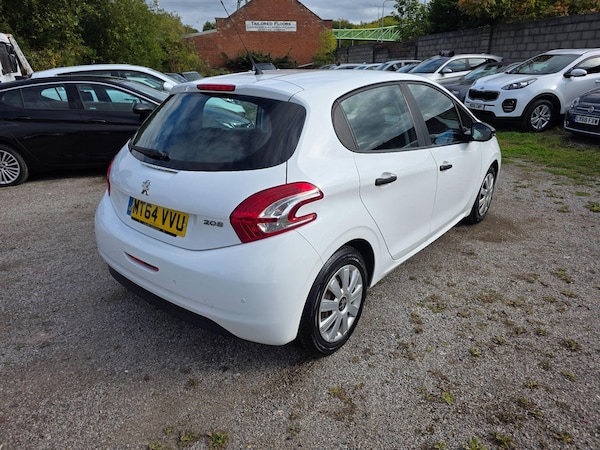 Used Peugeot 208 2014 for sale - 76121888: Photo 7