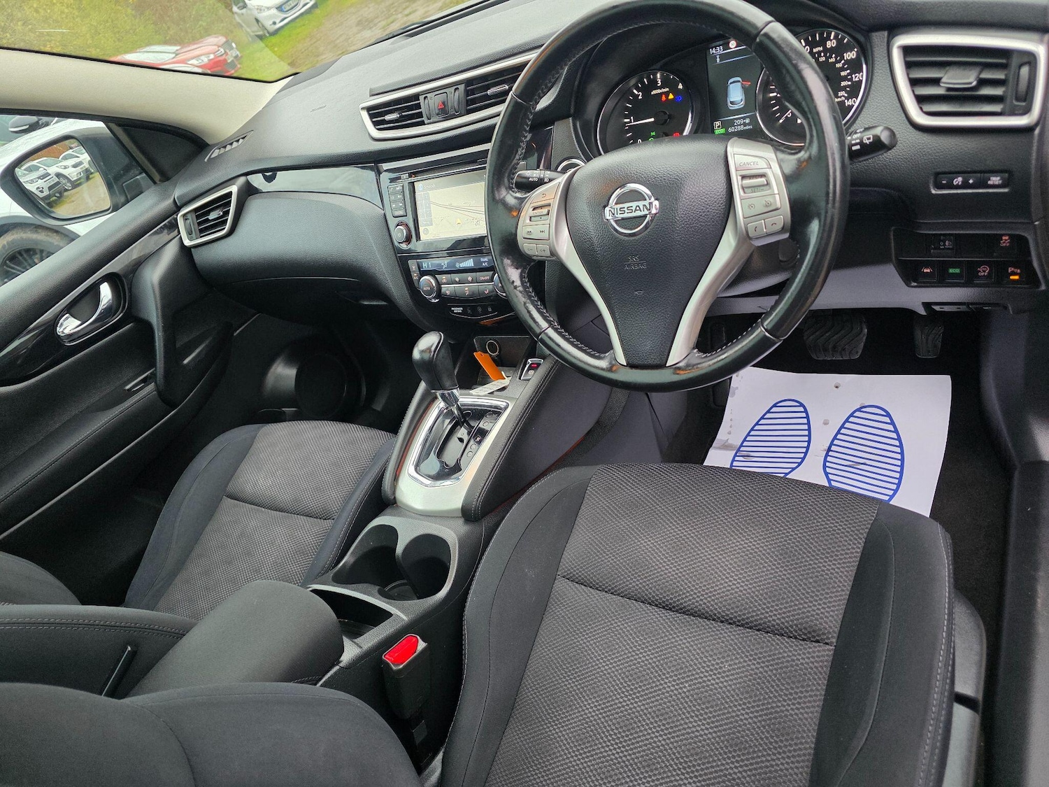 Used Nissan Qashqai 2014 for sale - 76714180: Photo 15