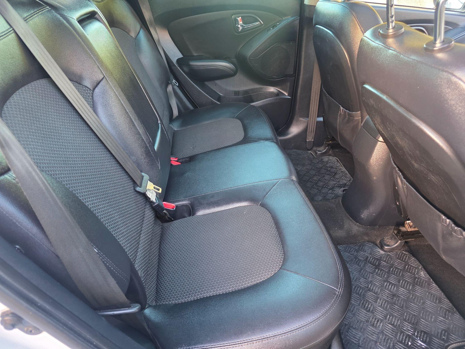 Used Hyundai Ix35 2012 for sale - 76398010: Photo 24