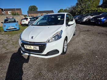 Used Peugeot 208 2017 for sale - 75809328: Photo