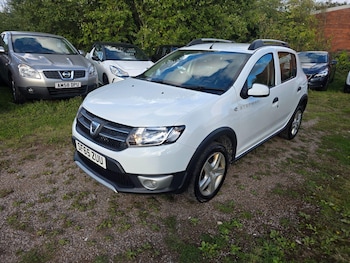 Used Dacia Sandero Stepway 2016 for sale - 75941713: Photo