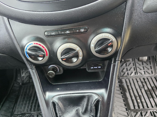 Used Hyundai i10 2013 for sale - 73318183: Photo 17