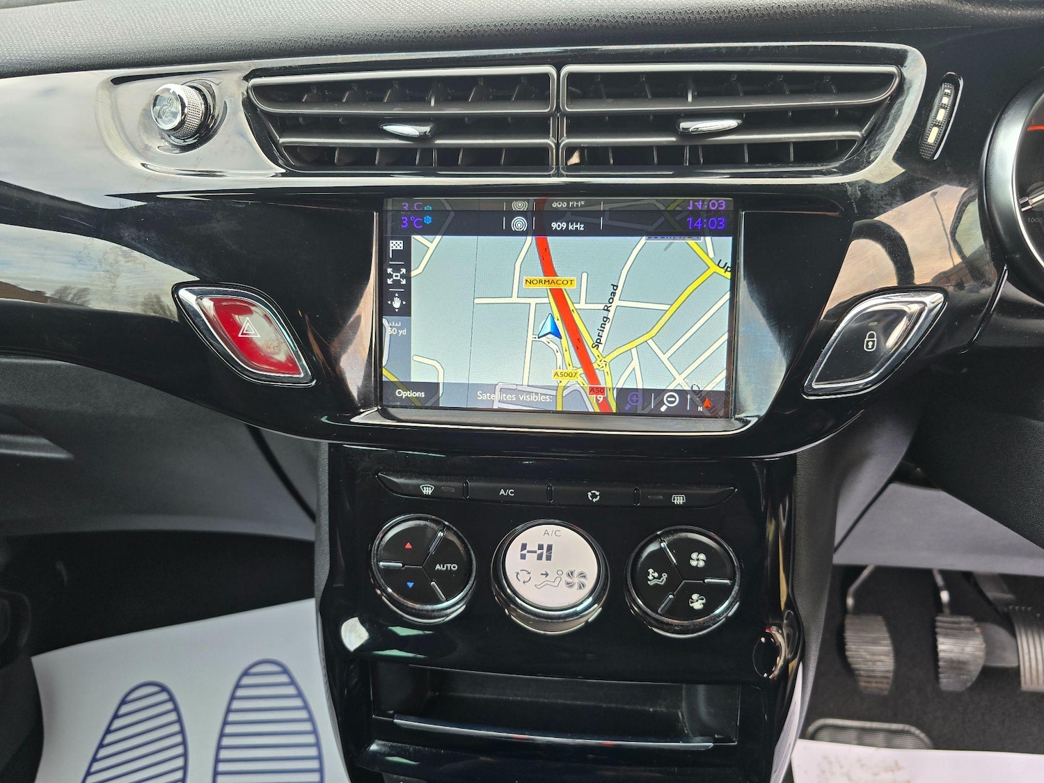 Used DS Automobiles DS 3 2015 for sale - 76188877: Photo 19