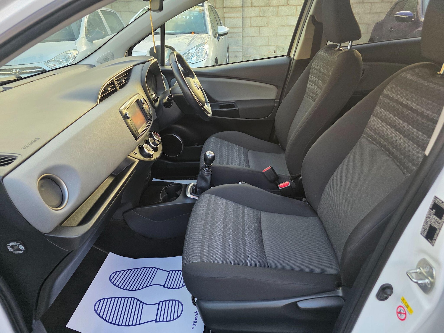 Used Toyota Yaris 2016 for sale - 76992943: Photo 15