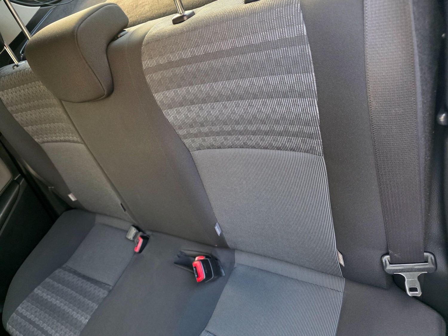 Used Toyota Yaris 2016 for sale - 76992943: Photo 24