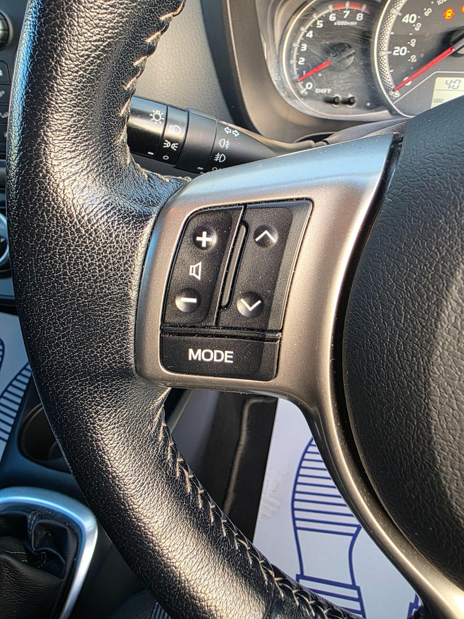 Used Toyota Yaris 2016 for sale - 76992943: Photo 28