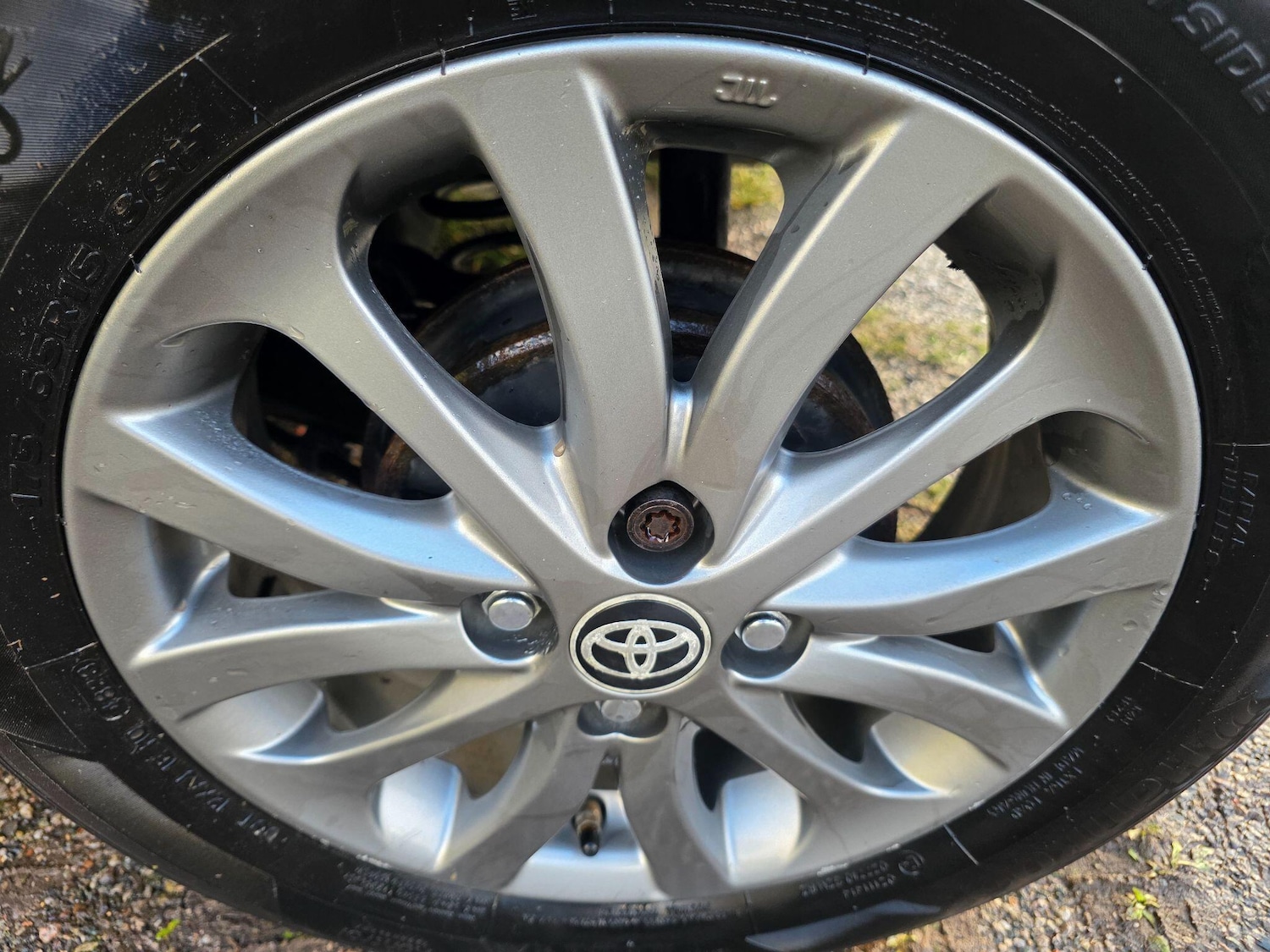 Used Toyota Yaris 2016 for sale - 76992943: Photo 32