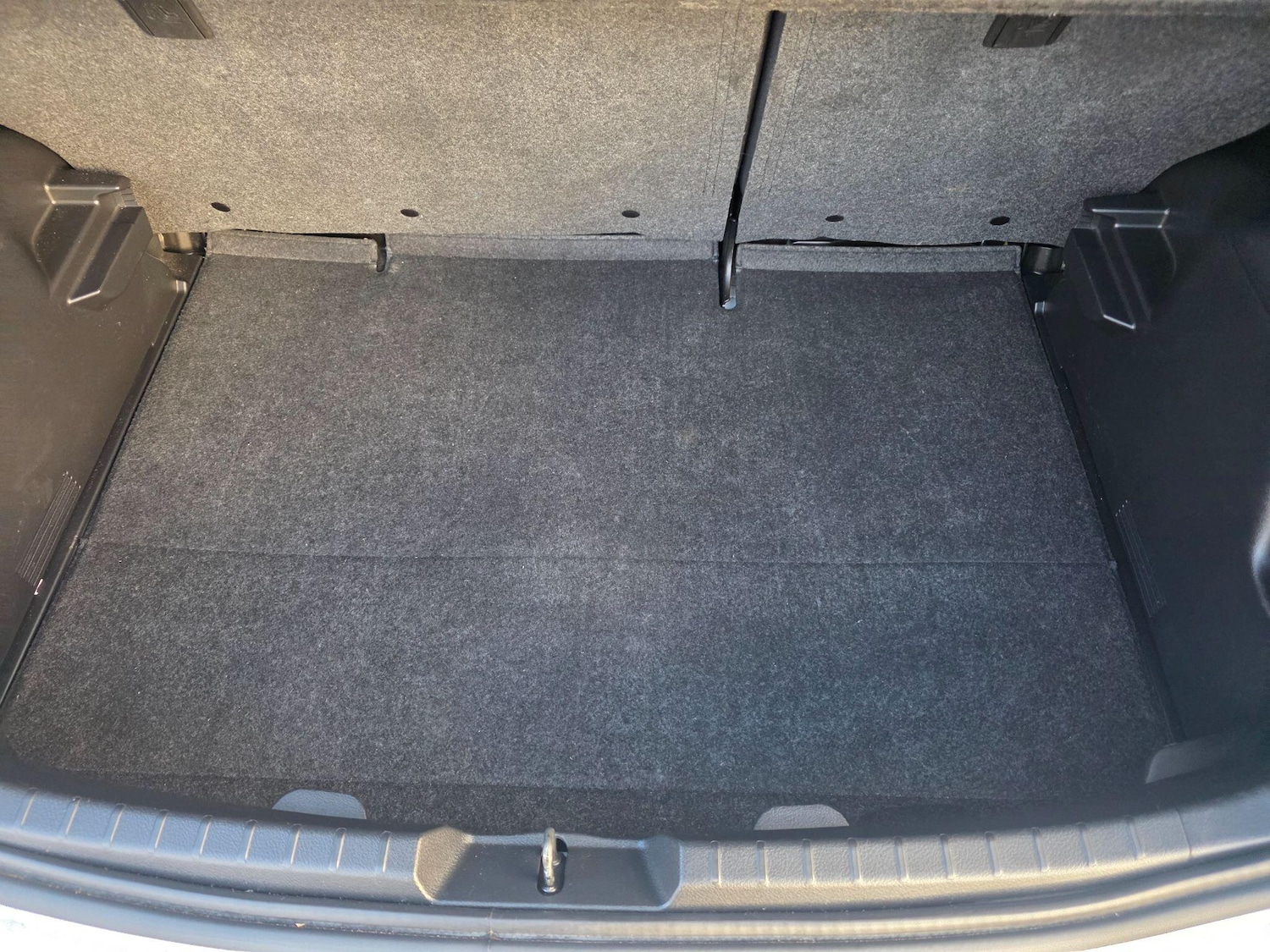 Used Toyota Yaris 2016 for sale - 76992943: Photo 34