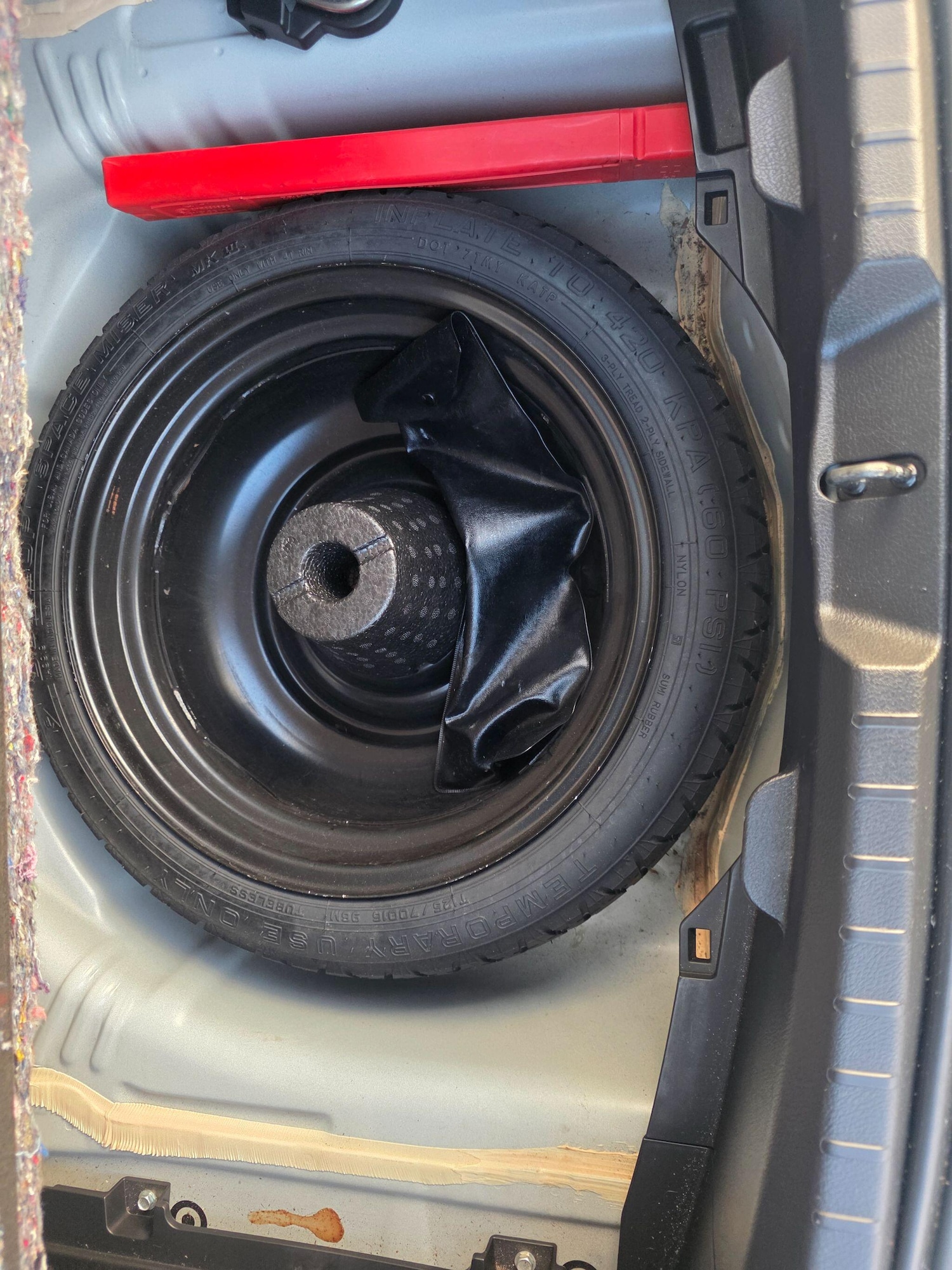 Used Toyota Yaris 2016 for sale - 76992943: Photo 35