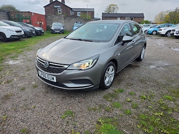 Used Vauxhall Astra 2017 for sale - 76337253: Photo 4