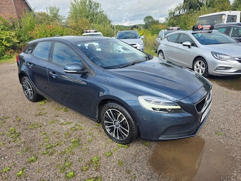 Used Volvo V40 2017 for sale - 75781118: Photo