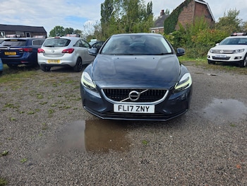 Used Volvo V40 2017 for sale - 75781118: Photo