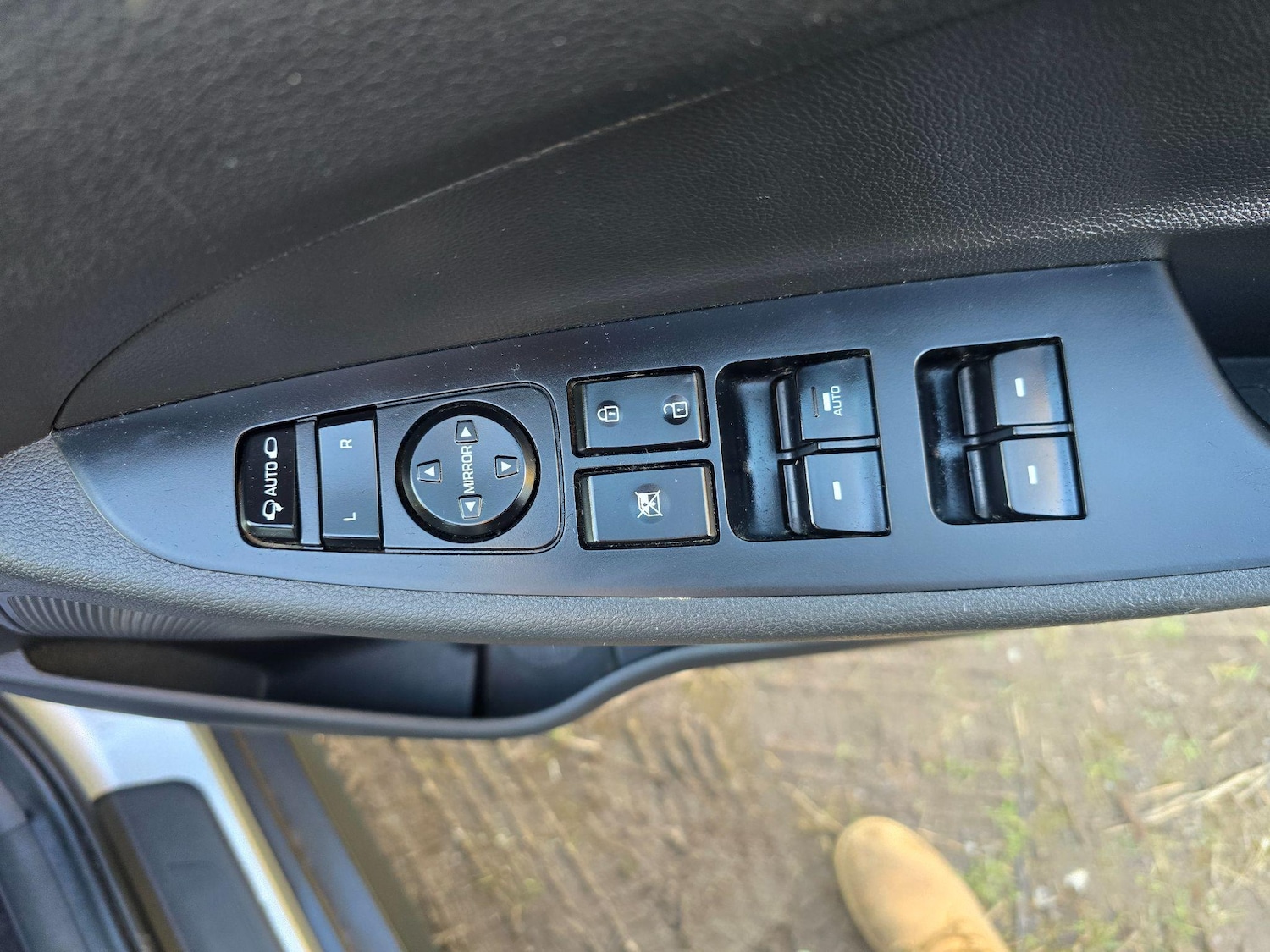 Used Hyundai TUCSON 2015 for sale - 76991377: Photo 24