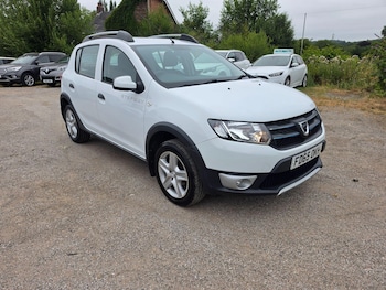 Used Dacia Sandero Stepway 2015 for sale - 79279776: Photo
