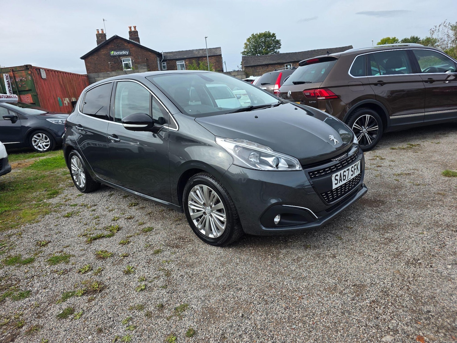 Used Peugeot 208 for sale - 76989720: Photo 2