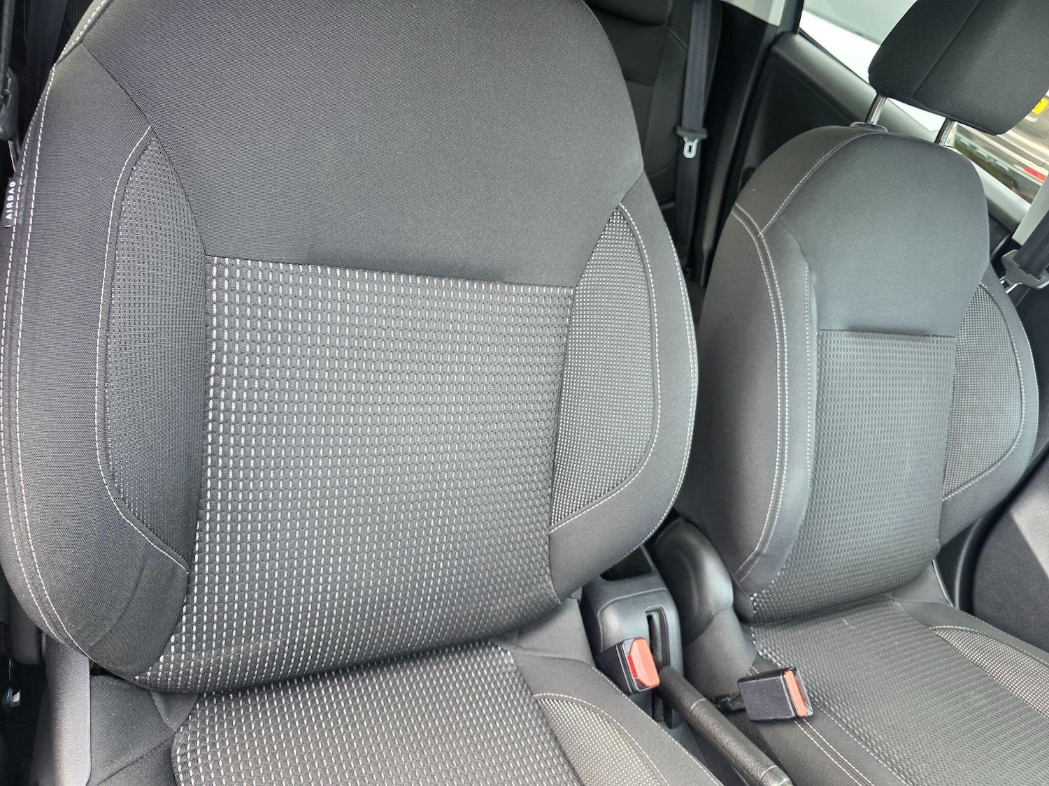 Used Peugeot 208 for sale - 76989720: Photo 22