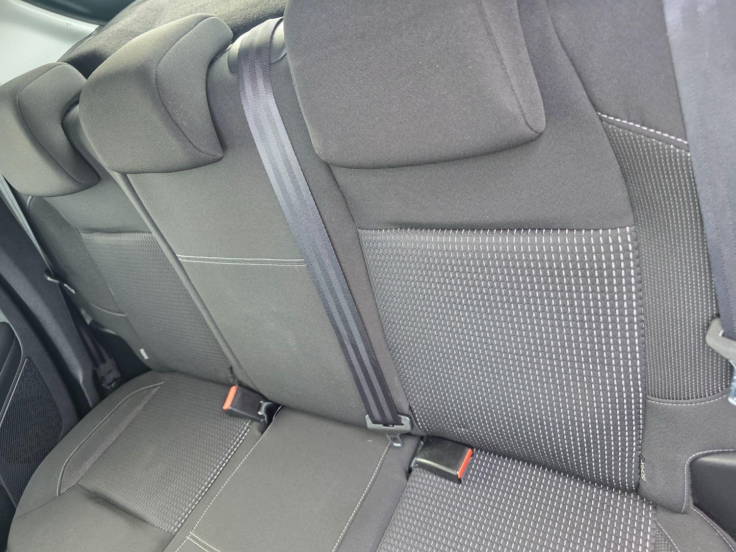 Used Peugeot 208 for sale - 76989720: Photo 25