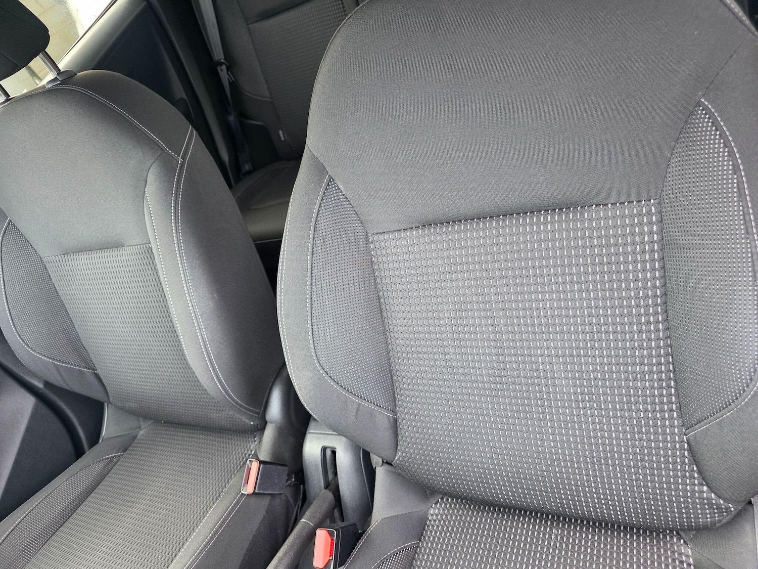 Used Peugeot 208 for sale - 76989720: Photo 27