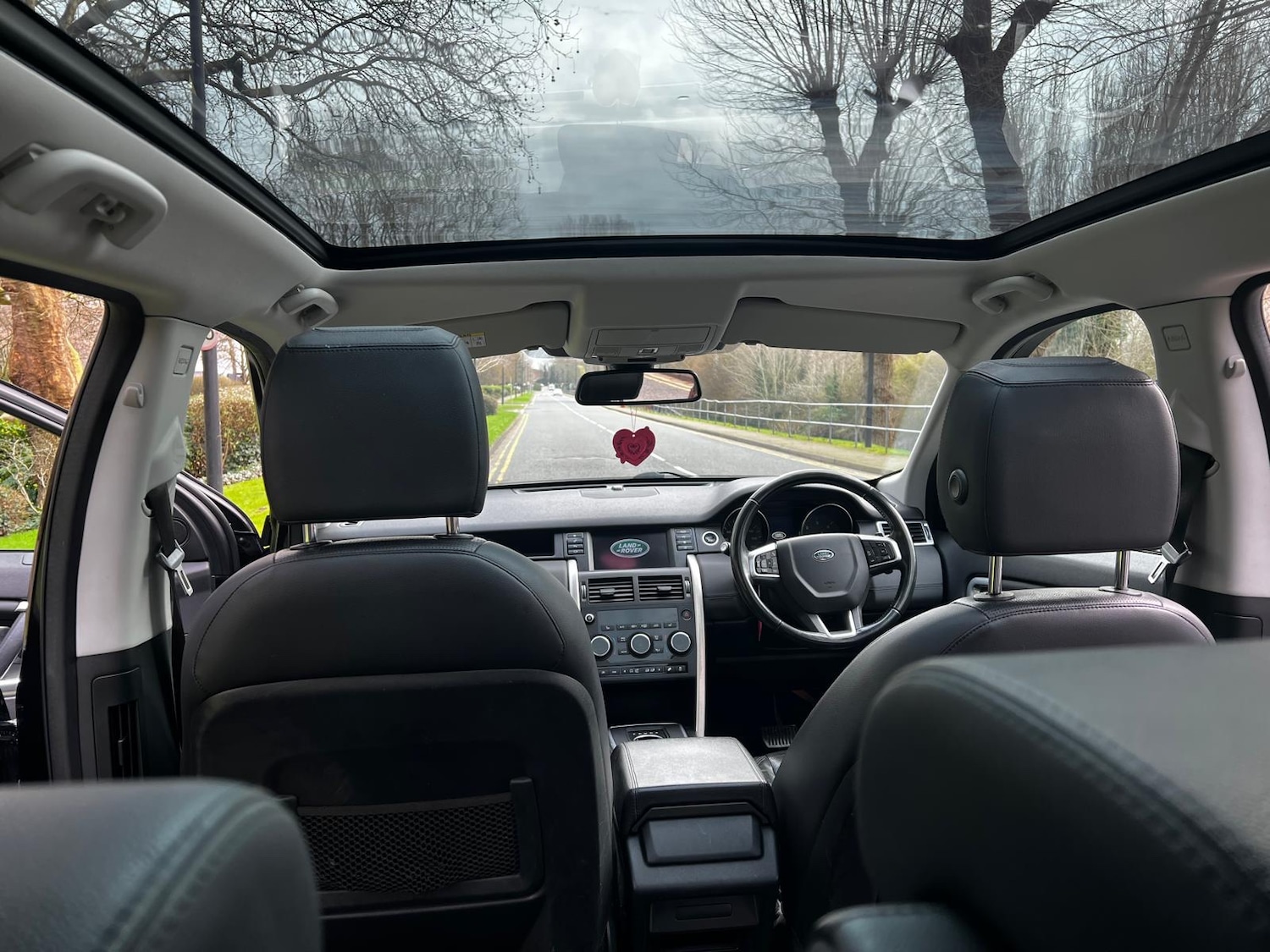 Used Land Rover Discovery Sport 2016 for sale - 77735130: Photo 12