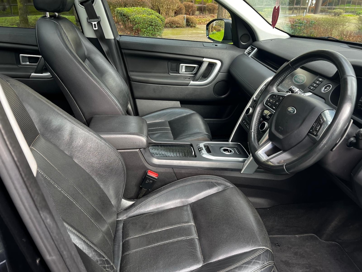 Used Land Rover Discovery Sport 2016 for sale - 77735130: Photo 21