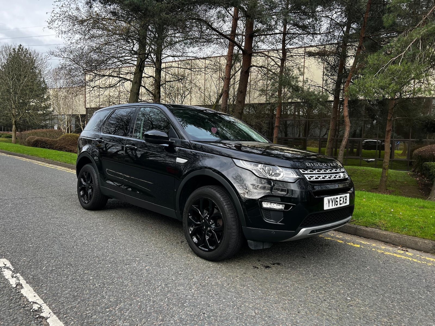 Used Land Rover Discovery Sport 2016 for sale - 77735130: Photo 8