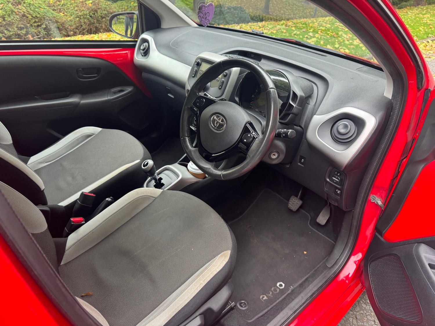 Used Toyota AYGO 2015 for sale - 76627252: Photo 17