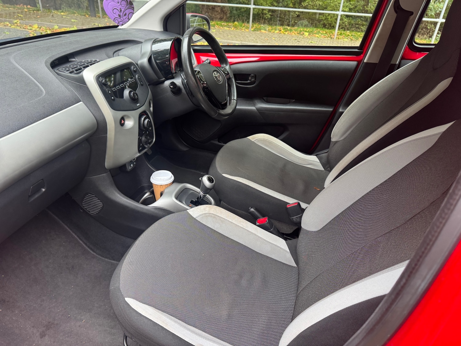 Used Toyota AYGO 2015 for sale - 76627252: Photo 2