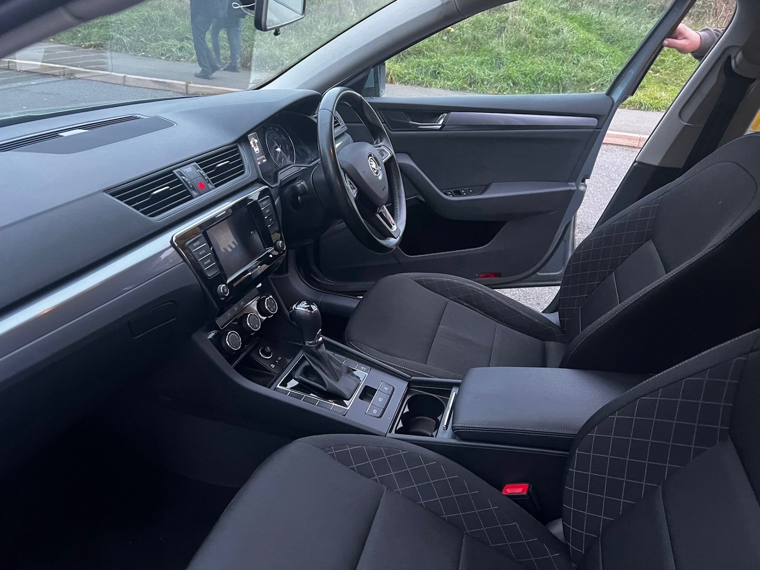 Used Skoda Superb 2018 for sale - 76713302: Photo 14